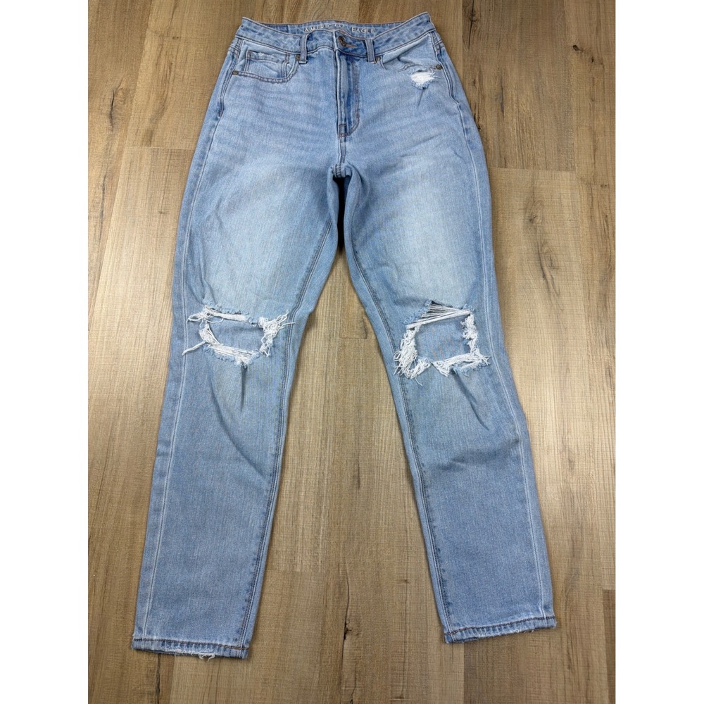 American Eagle Mom Jean Womens 2 Regular Light Wash Distressed High Rise Denim